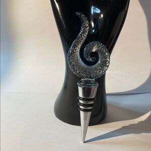 Silver Swirl Wine Bottle Stopper